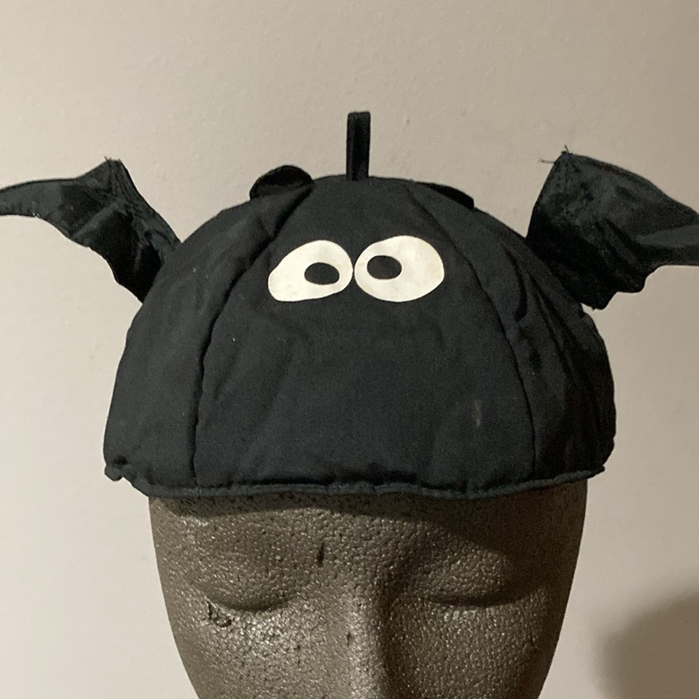 1985 Hallmark Halloweenie Bat Beanie